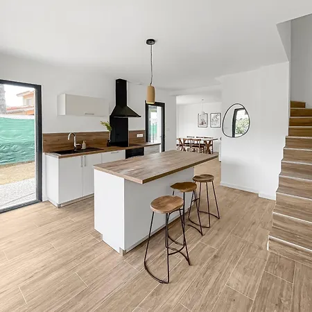 Holiday home La Belle Martegale *