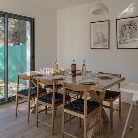 Holiday home La Belle Martegale *